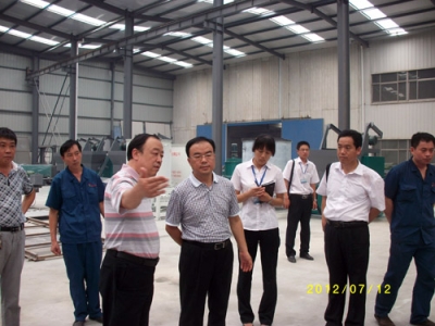 2012.7.12日李國(guó)忠教授到我公司參觀考察、指導(dǎo)工作