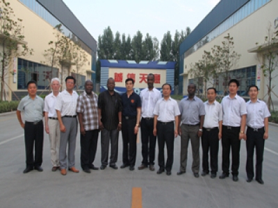 熱烈歡迎非洲諸國大使代表團(tuán)訪問天意機(jī)械！