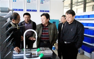 山東大學(xué)機(jī)械工程學(xué)院仇道濱書記、馮顯英教授蒞臨公司