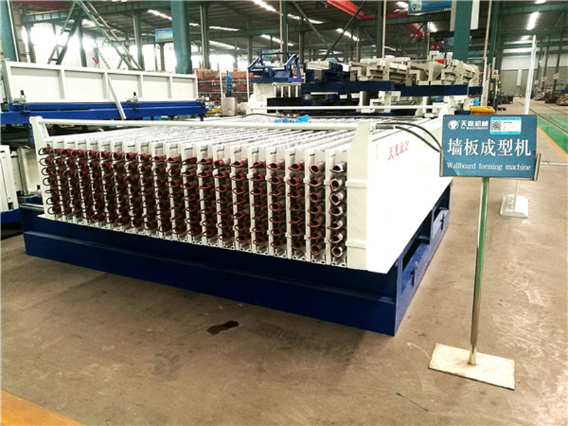 全自動墻板機產量高，一機多用